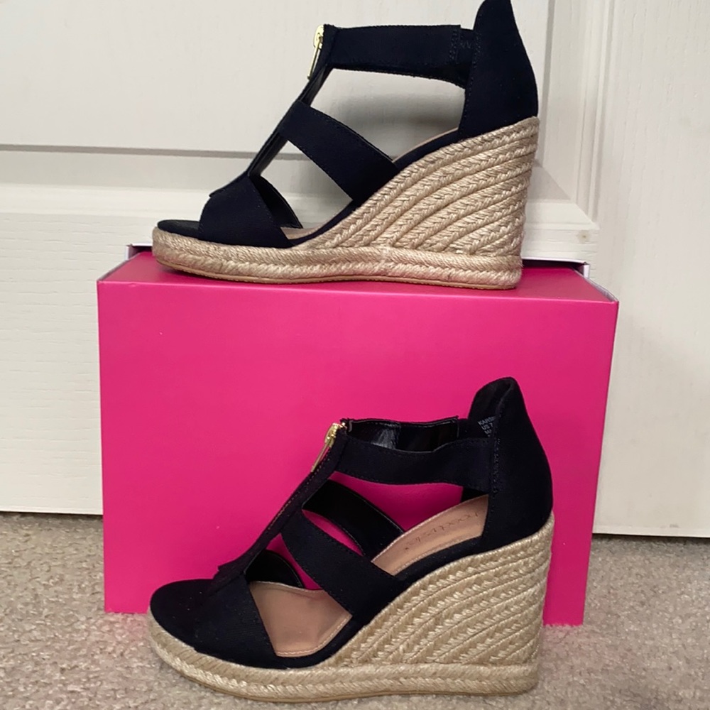 Black wedge sandal
